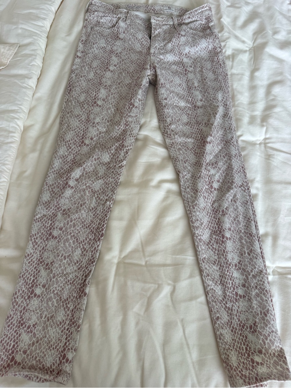 Women’s Snake-Print Slim Jeans in Light Mauve